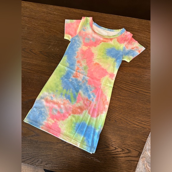 ⭐️⭐️Girls Tie Dye dress great for spring/summer - Picture 3 of 5